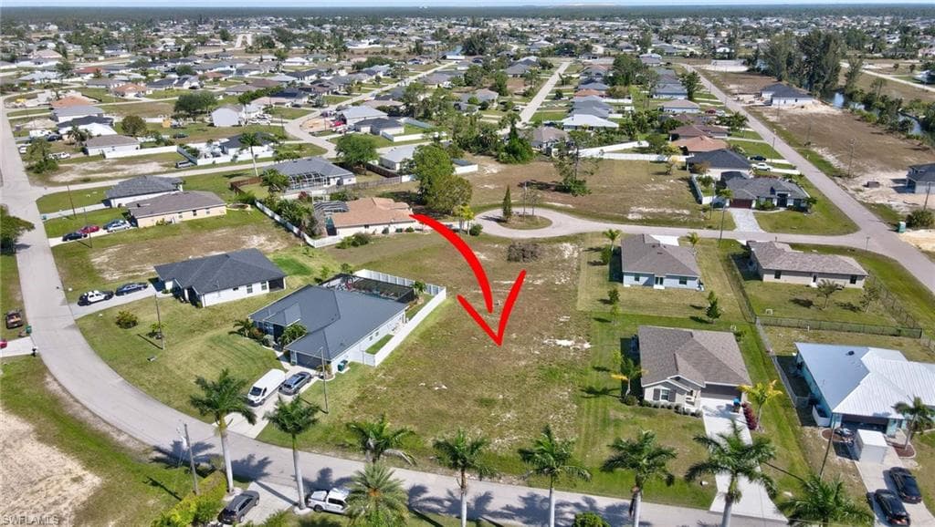 1325 NE 34th LN CAPE CORAL, FL 33909