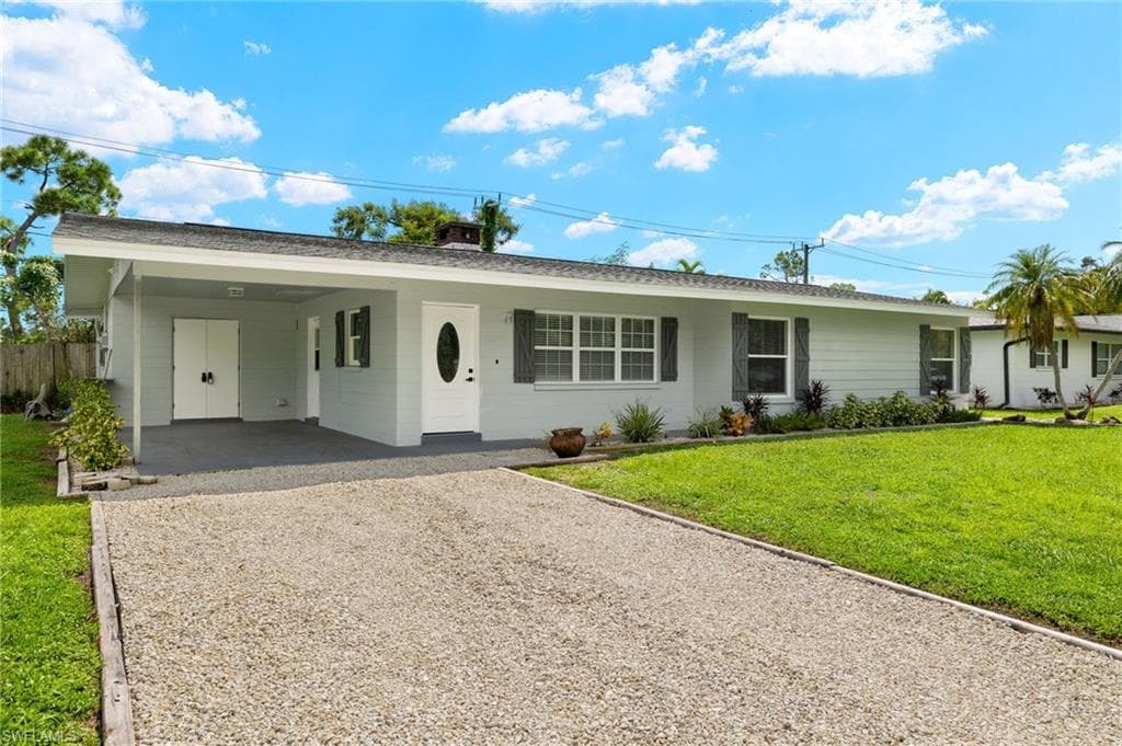 2260 Jasper AVE FORT MYERS, FL 33907