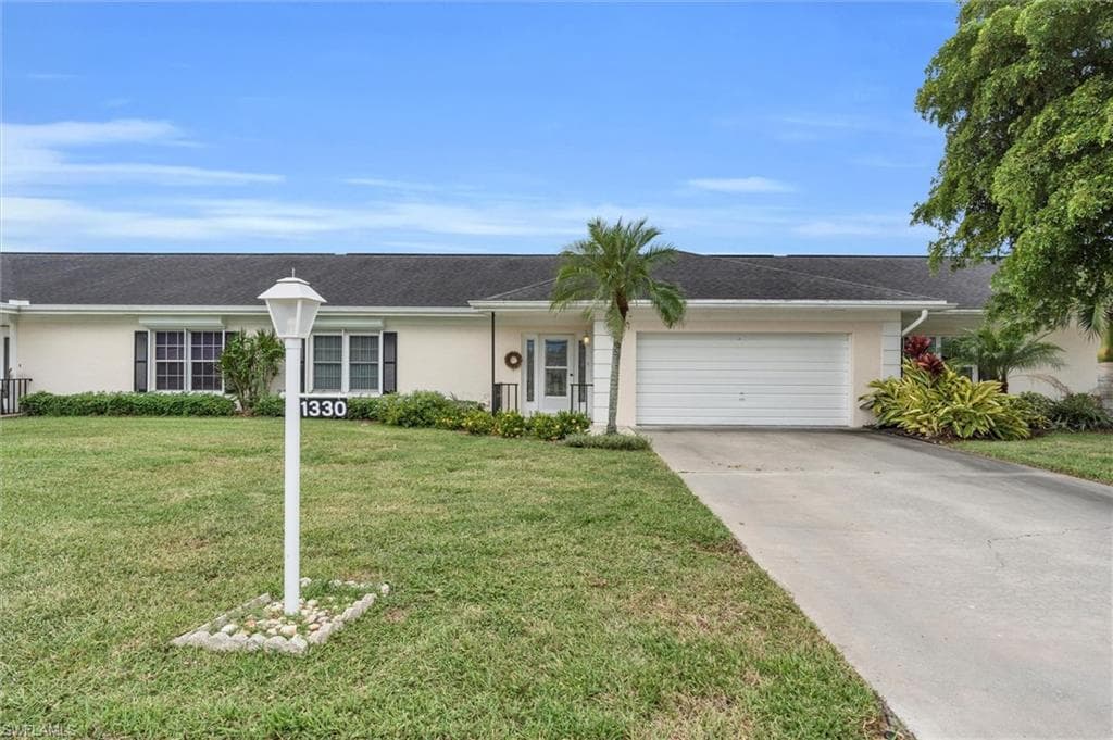 1330 Broadwater DR FORT MYERS, FL 33919