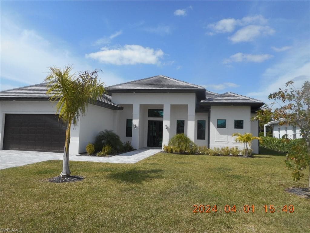 11 Willoughby DR NAPLES, FL 34110