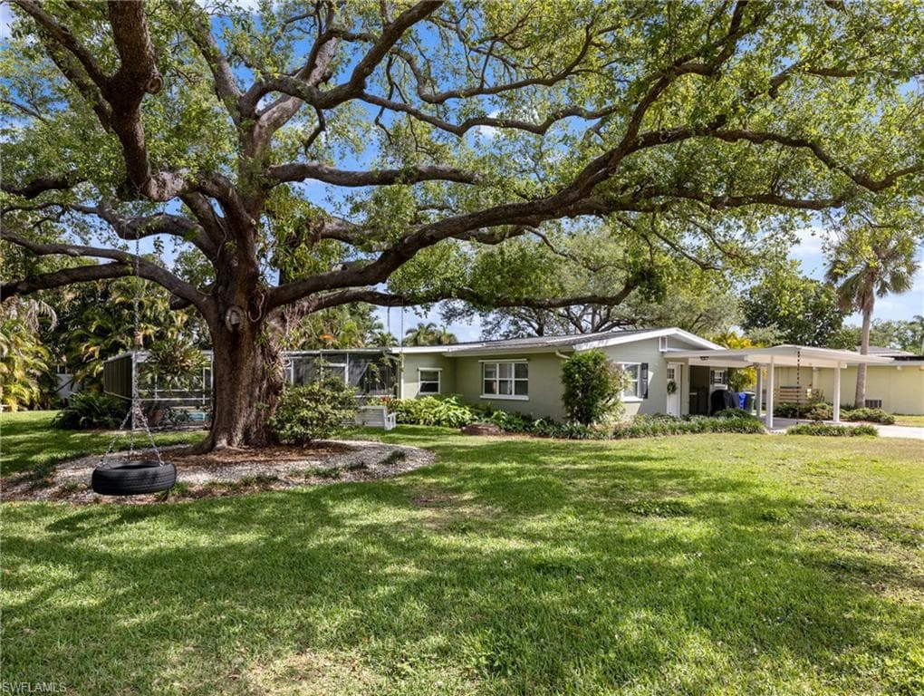 1303 Morningside DR FORT MYERS, FL 33901