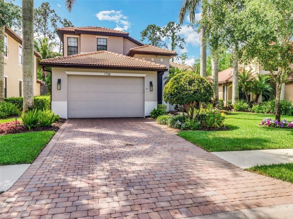 7758 Bucks Run DR NAPLES, FL 34120