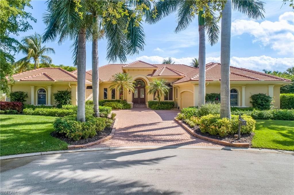 22841 Mossy Trail