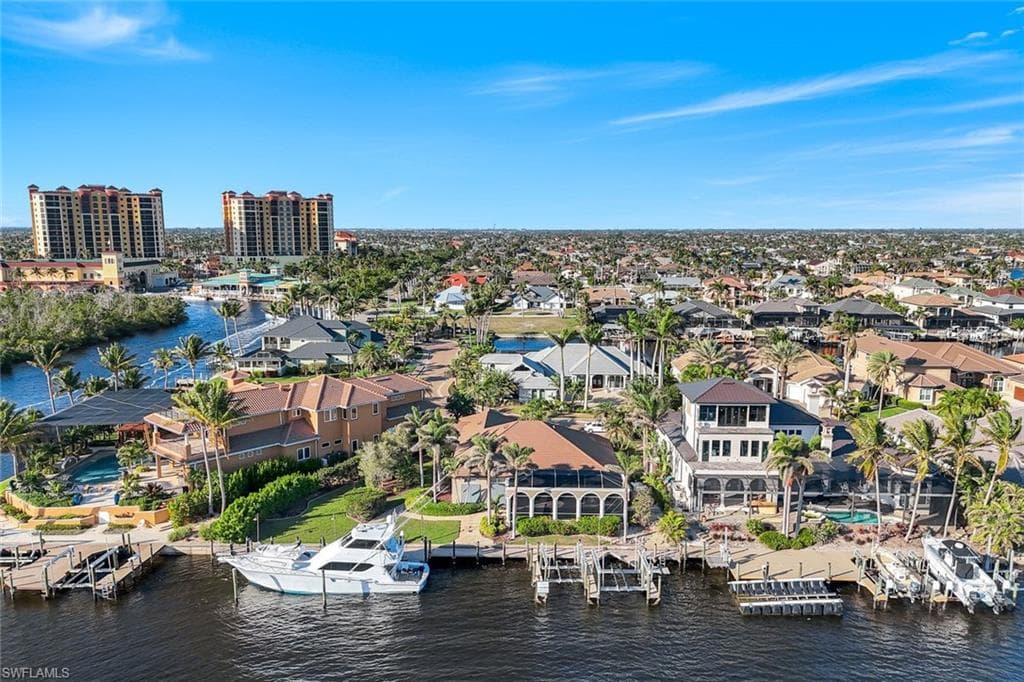 1530 Hermitage LN CAPE CORAL, FL 33914