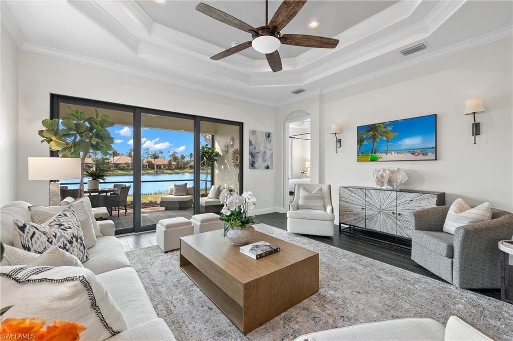 9390 Isla Bella CIR BONITA SPRINGS, FL 34135