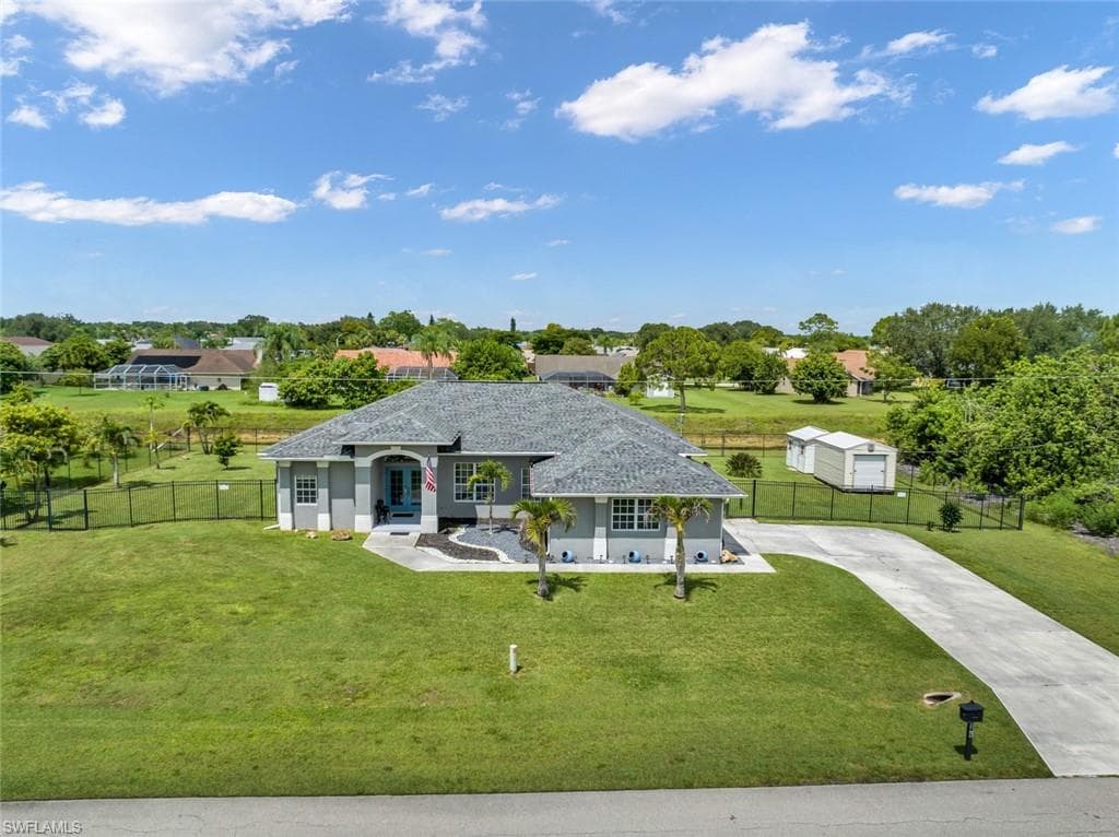 546 Empire AVE S LEHIGH ACRES, FL 33974