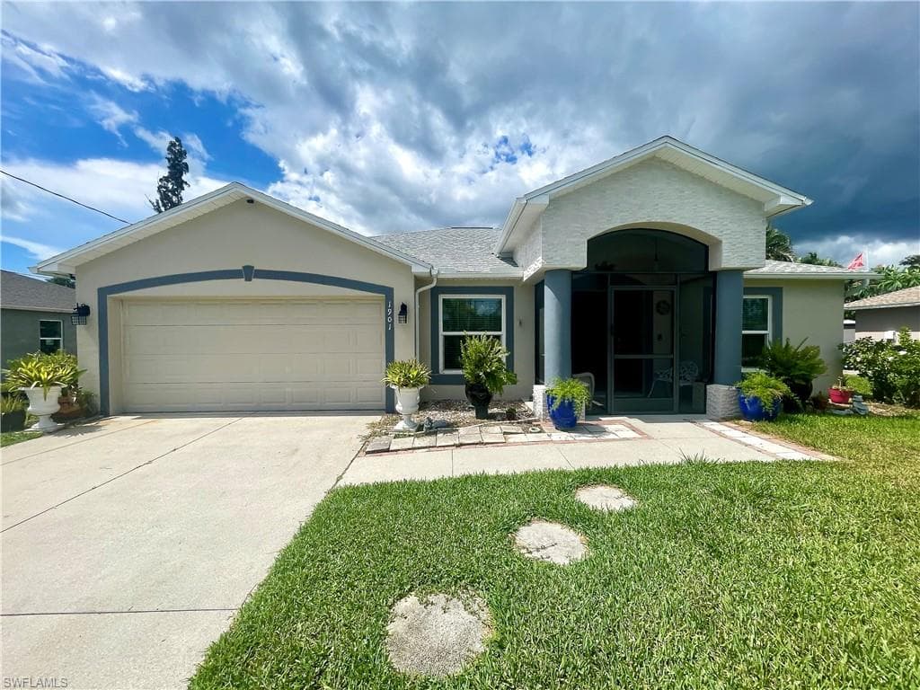 1901 SW 18th TER CAPE CORAL, FL 33991
