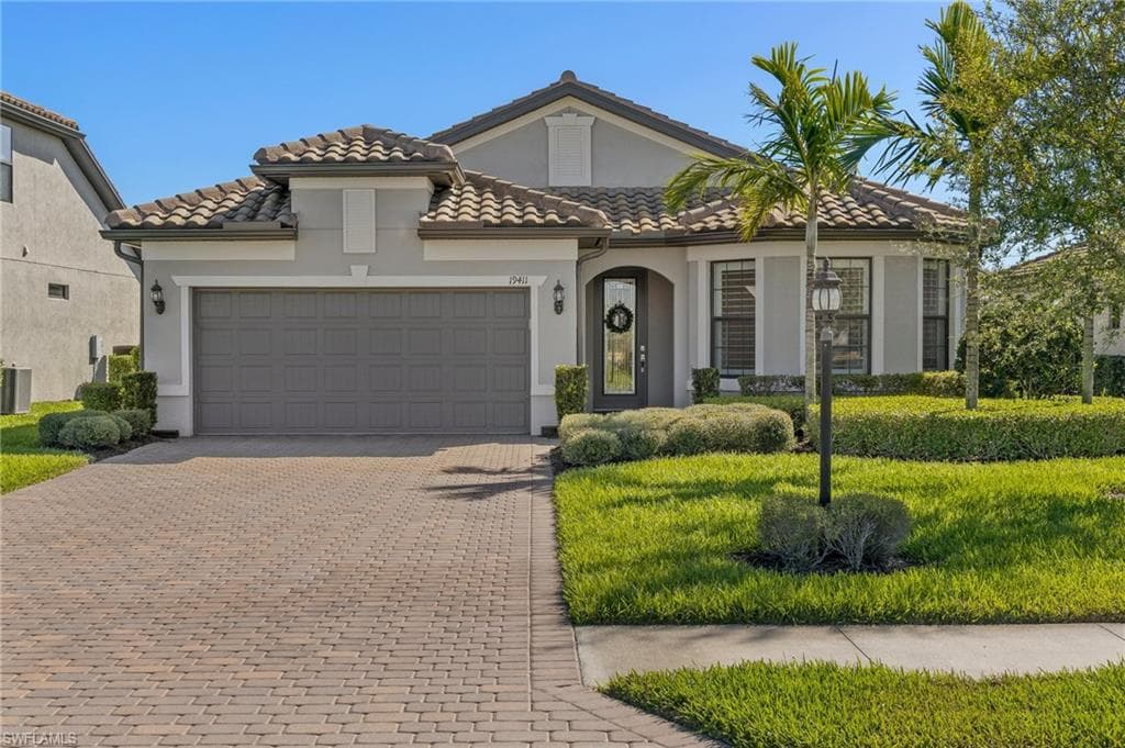 19411 Elston WAY ESTERO, FL 33928