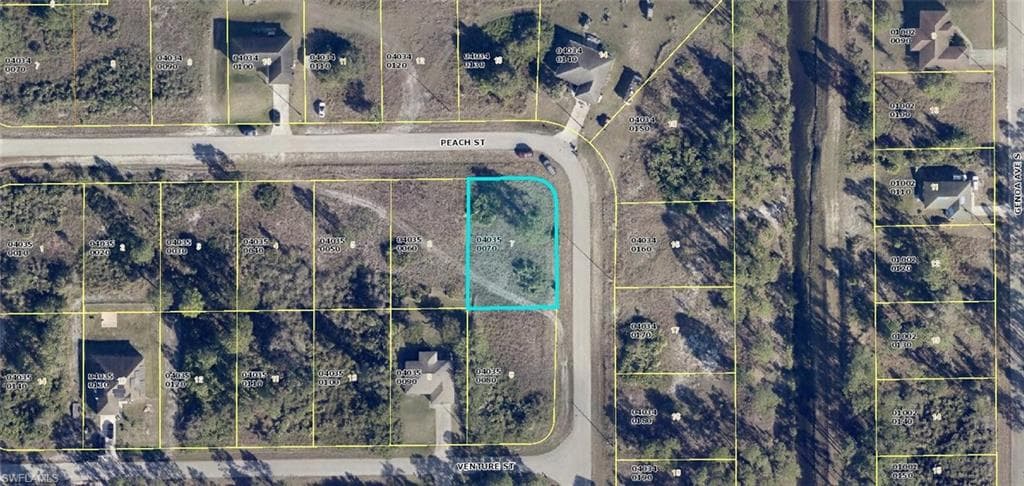 1060 Peach ST LEHIGH ACRES, FL 33974