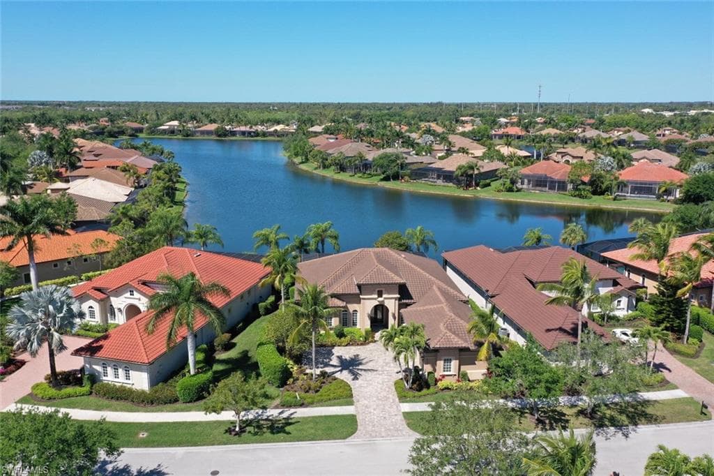 8953 Shenendoah CIR NAPLES, FL 34113