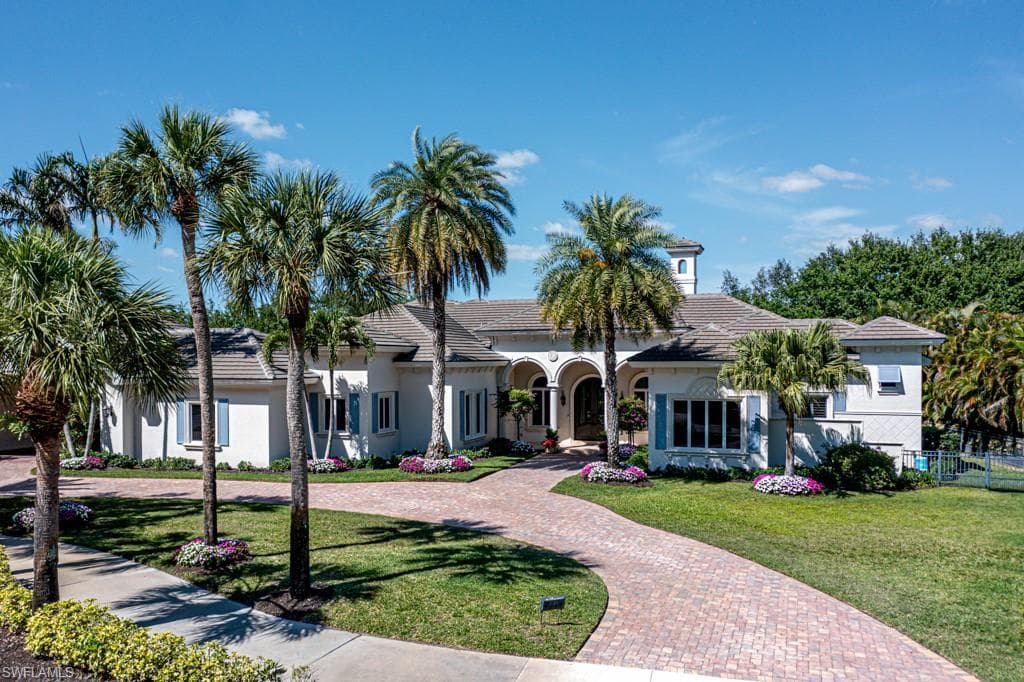 6189 Freemont DR NAPLES, FL 34119