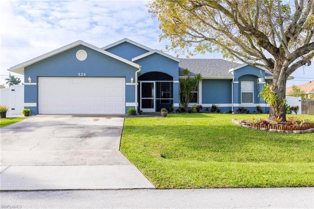 524 SW 27th TER CAPE CORAL, FL 33914