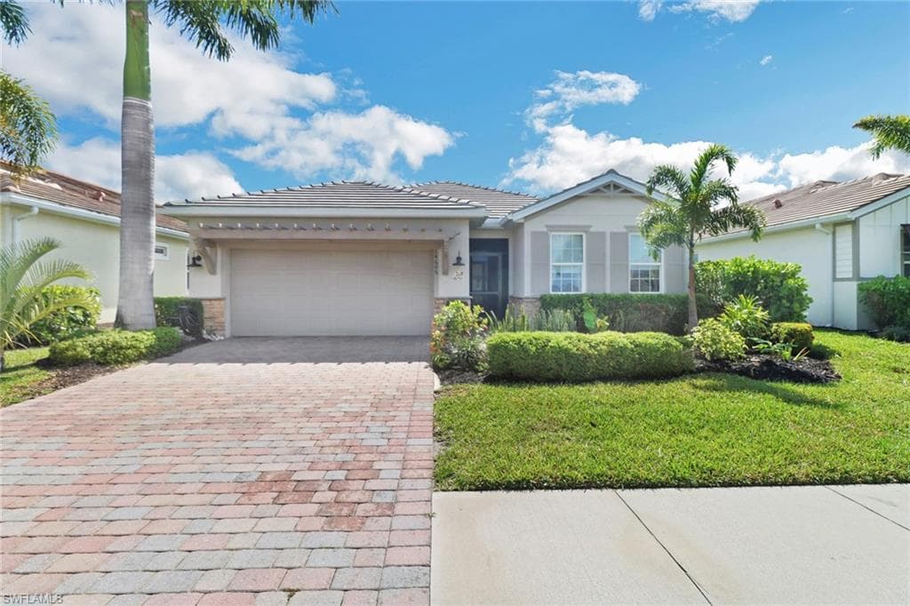 14606 Tropical DR NAPLES, FL 34114