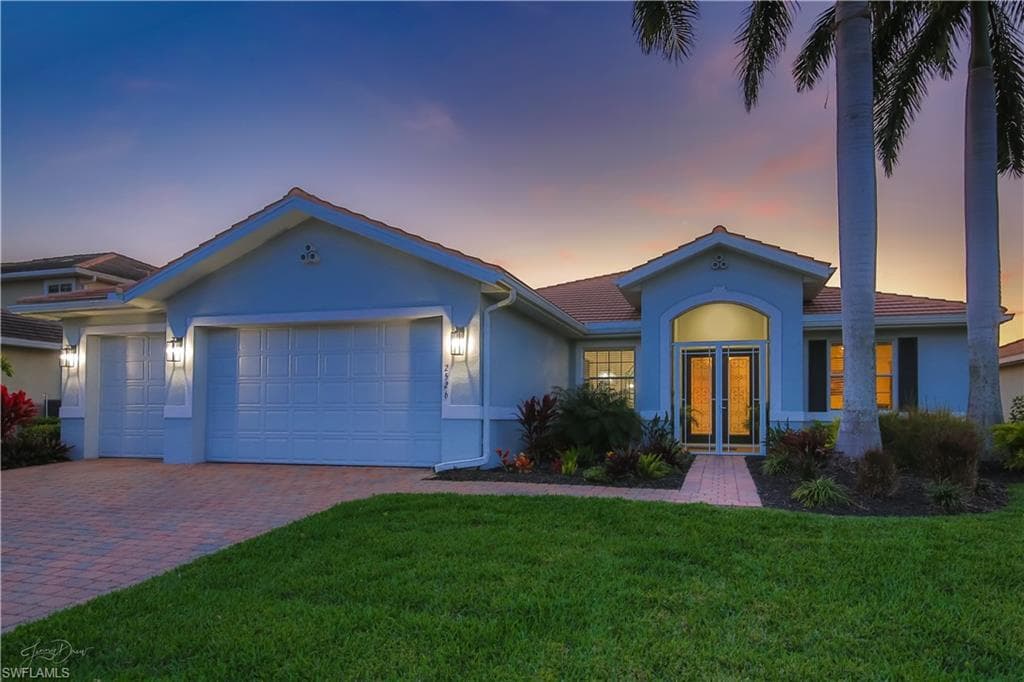 2526 Ashbury CIR CAPE CORAL, FL 33991