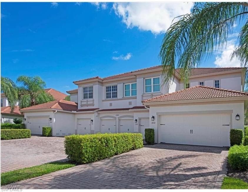 17491 Old Harmony 201 FORT MYERS, FL 33905