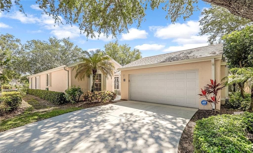 2836 Mizzen WAY NAPLES, FL 34109