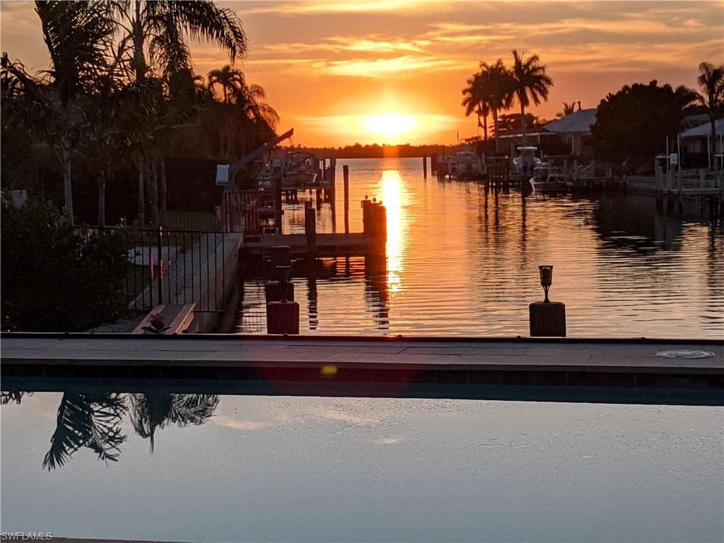 858 Perrine CT MARCO ISLAND, FL 34145