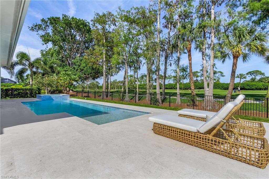 130 Burning Tree DR NAPLES, FL 34105