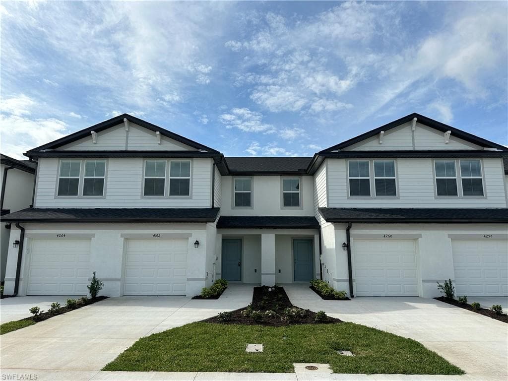 4262 Canova CT NORTH FORT MYERS, FL 33917