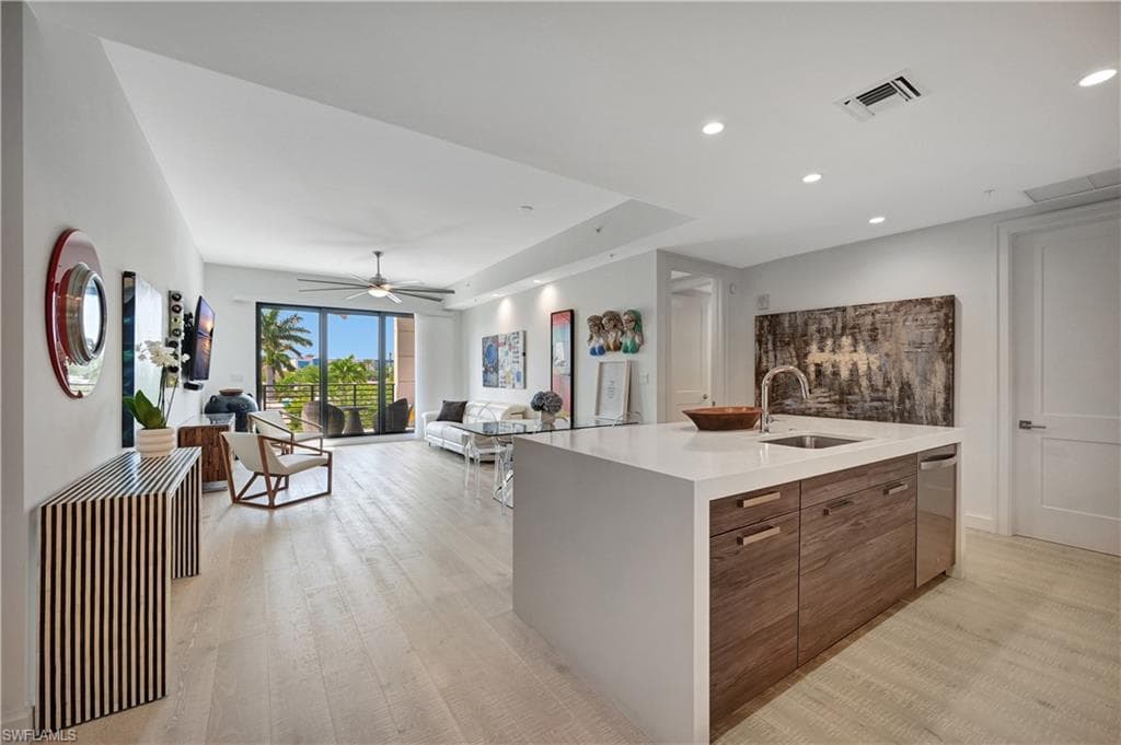 1111 Central AVE 301 NAPLES, FL 34102
