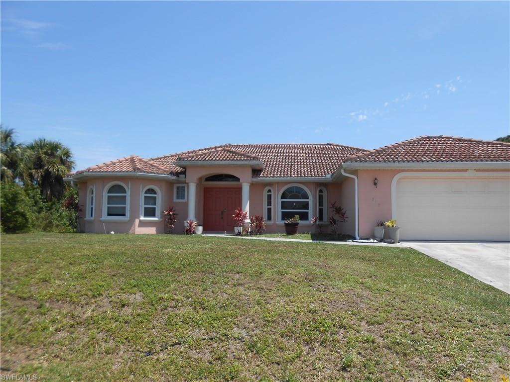 313 Lancelot AVE LEHIGH ACRES, FL 33974