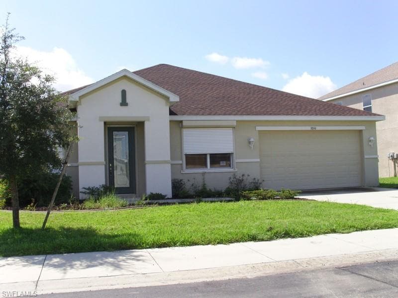 18110 Star Jasmine CT LEHIGH ACRES, FL 33972