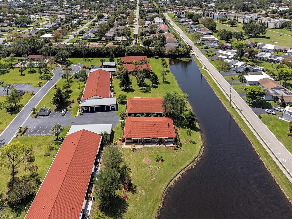 2061 Pine Isle LN 2061 NAPLES, FL 34112
