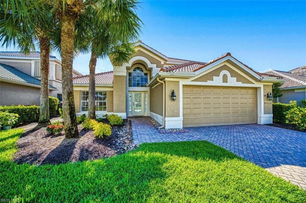 9025 Shadow Glen WAY FORT MYERS, FL 33913