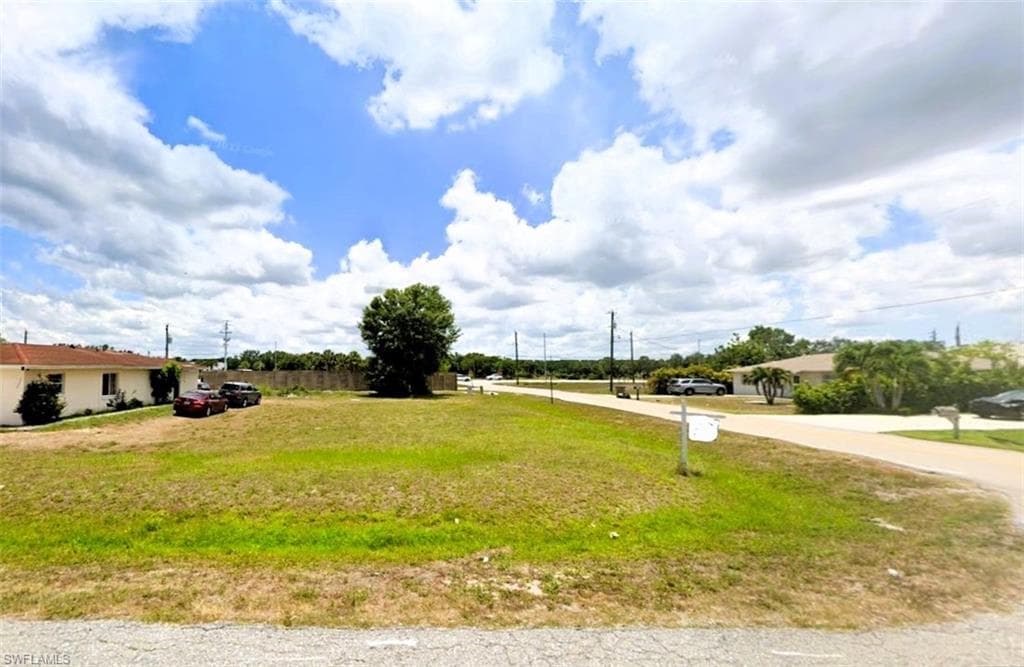 13201/203 1st ST FORT MYERS, FL 33905