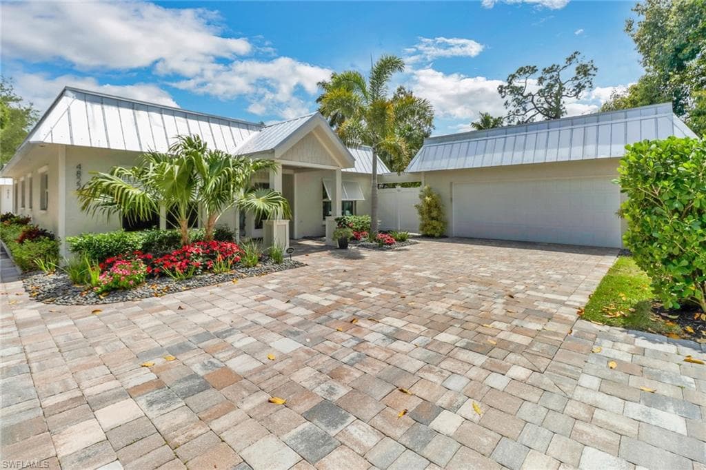 4822 West BLVD 4822 NAPLES, FL 34103
