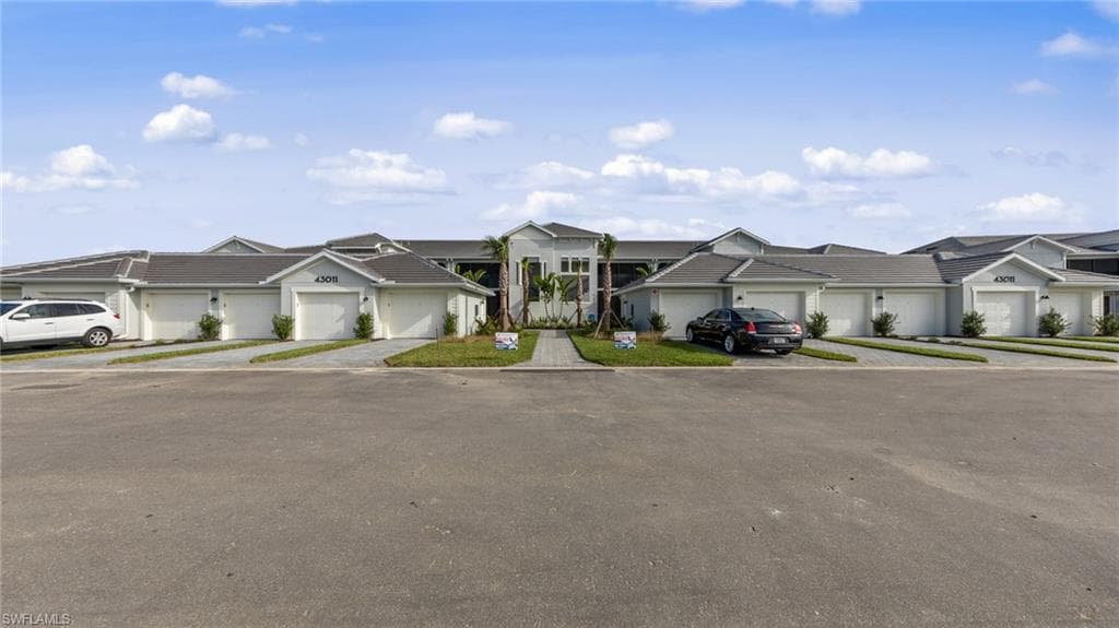 5454 Double Eagle CIR 3313 AVE MARIA, FL 34142