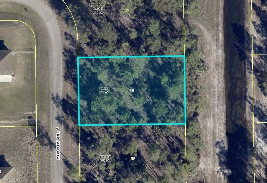 935 Memphis AVE S LEHIGH ACRES, FL 33974
