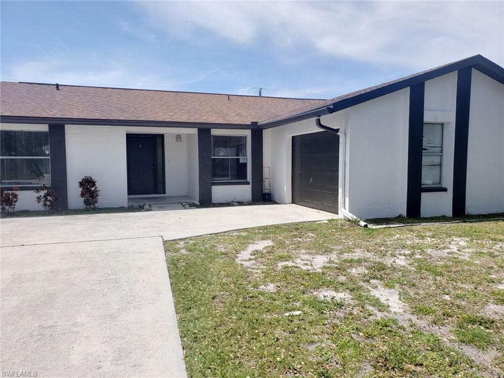4020 SE 2nd AVE CAPE CORAL, FL 33904