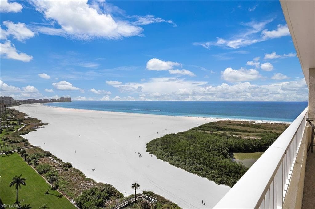 380 Seaview CT 1909 MARCO ISLAND, FL 34145