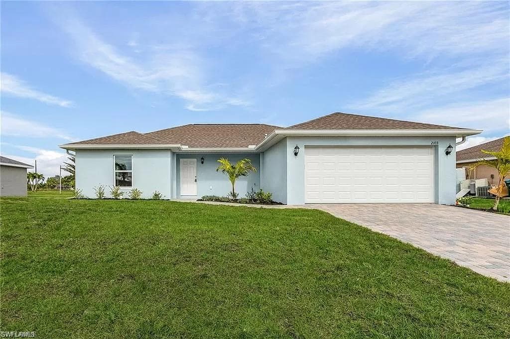 2103 NE 25th ST CAPE CORAL, FL 33909