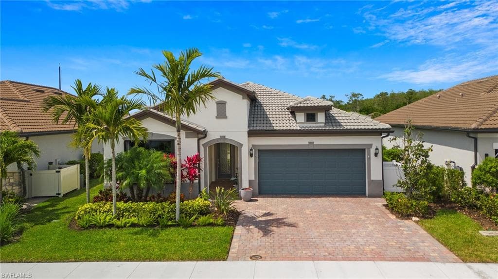 11411 Tiverton TRCE FORT MYERS, FL 33913