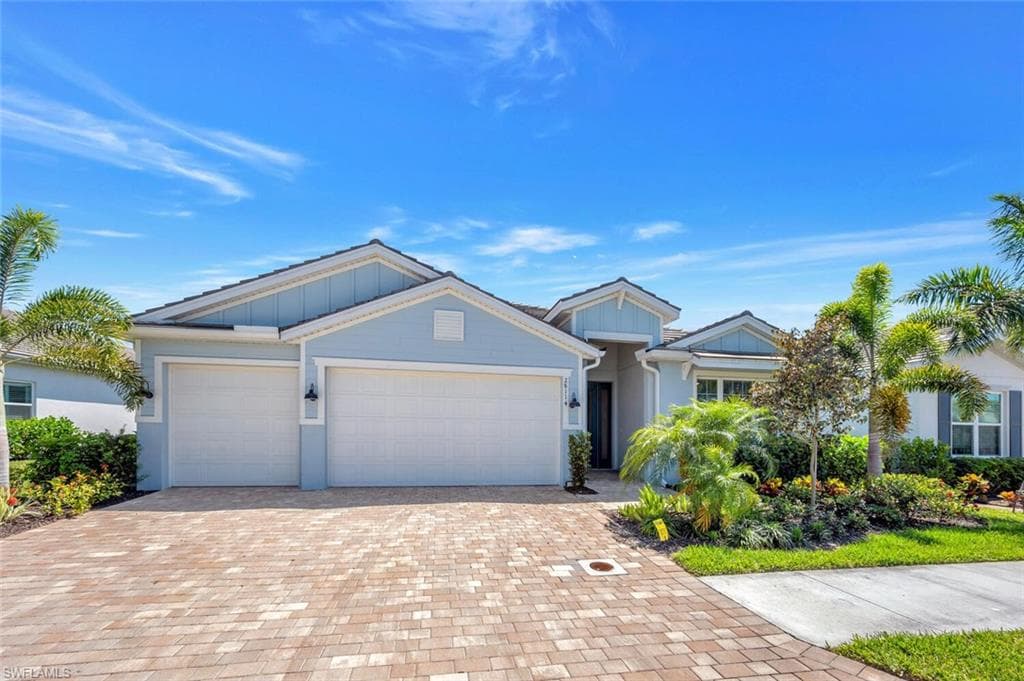 28114 CAPTIVA SHELL LOOP BONITA SPRINGS, FL 34135