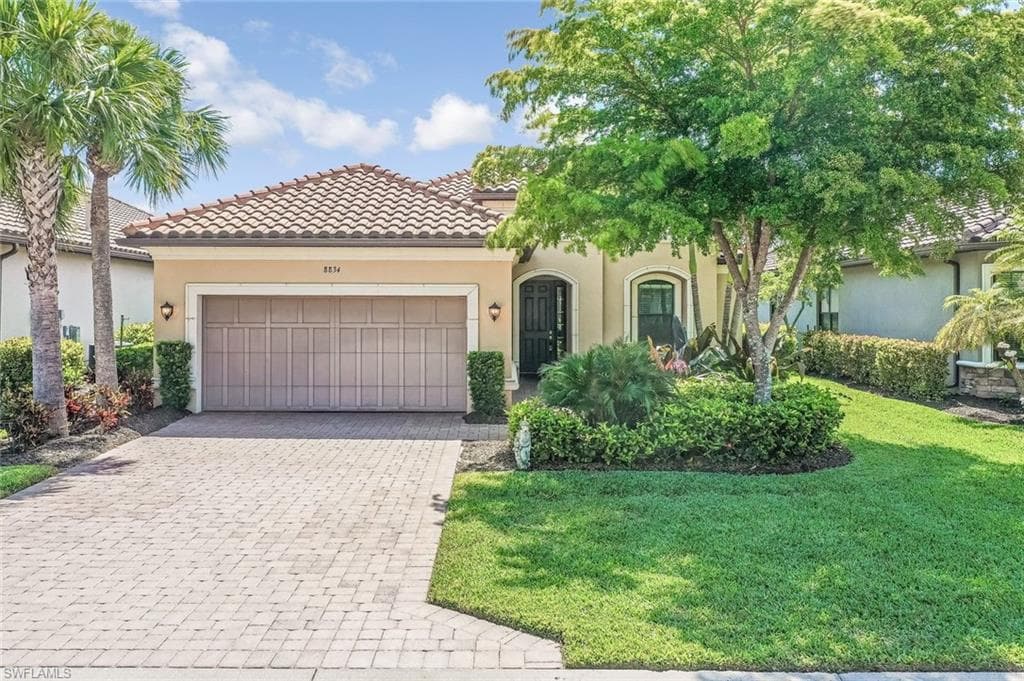 8834 Vaccaro CT NAPLES, FL 34119