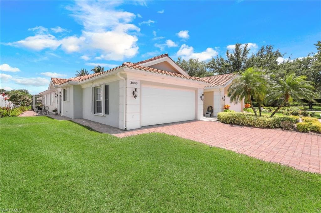 3006 Futuna LN NAPLES, FL 34119