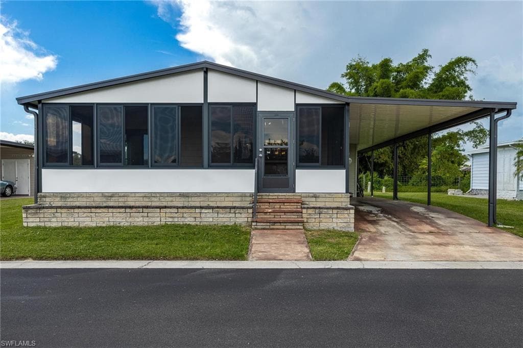 27 Aloe ST ALVA, FL 33920