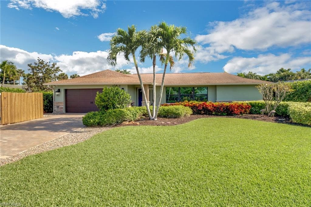 383 Juli Fe DR NAPLES, FL 34110