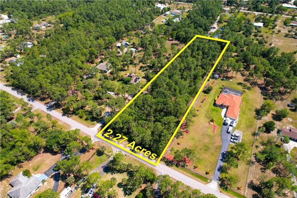 540 20th AVE NE NAPLES, FL 34120