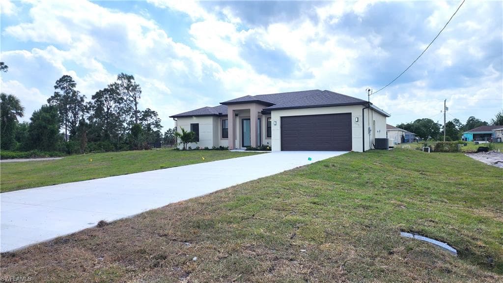 1054 Eisenhower BLVD LEHIGH ACRES, FL 33974