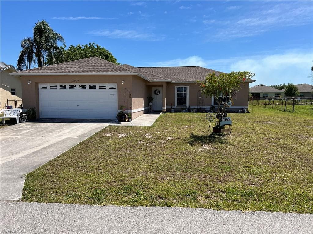 10739 Cocoatree CT LEHIGH ACRES, FL 33936
