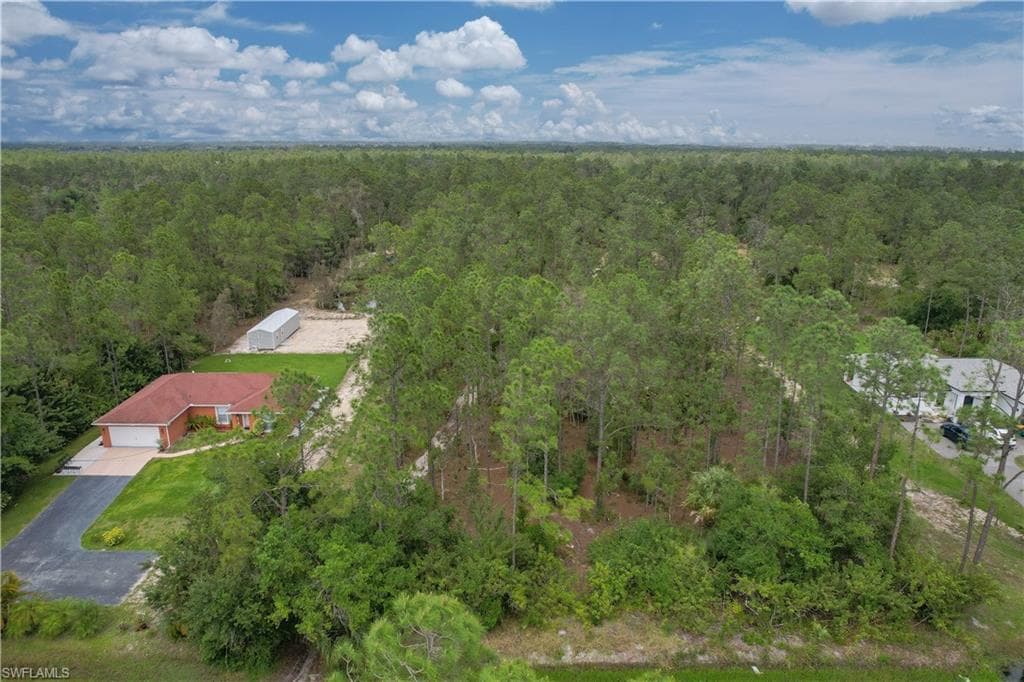 47th AVE NE NAPLES, FL 34120