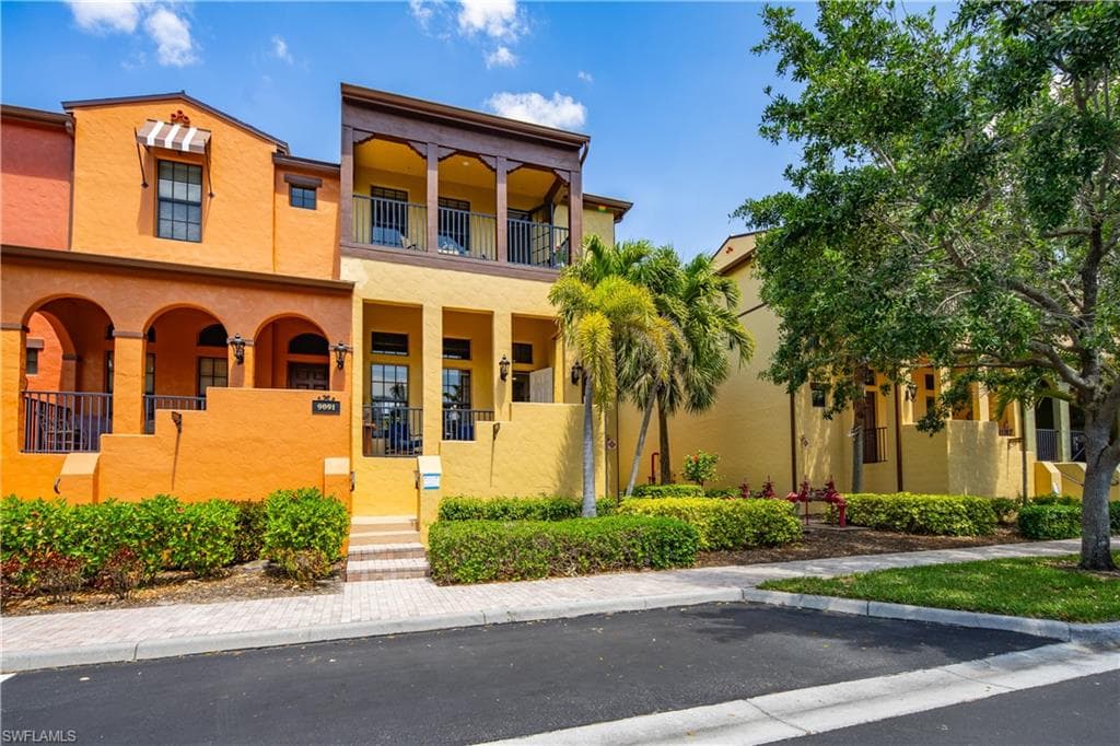 9091 Covina DR S 6901 NAPLES, FL 34113