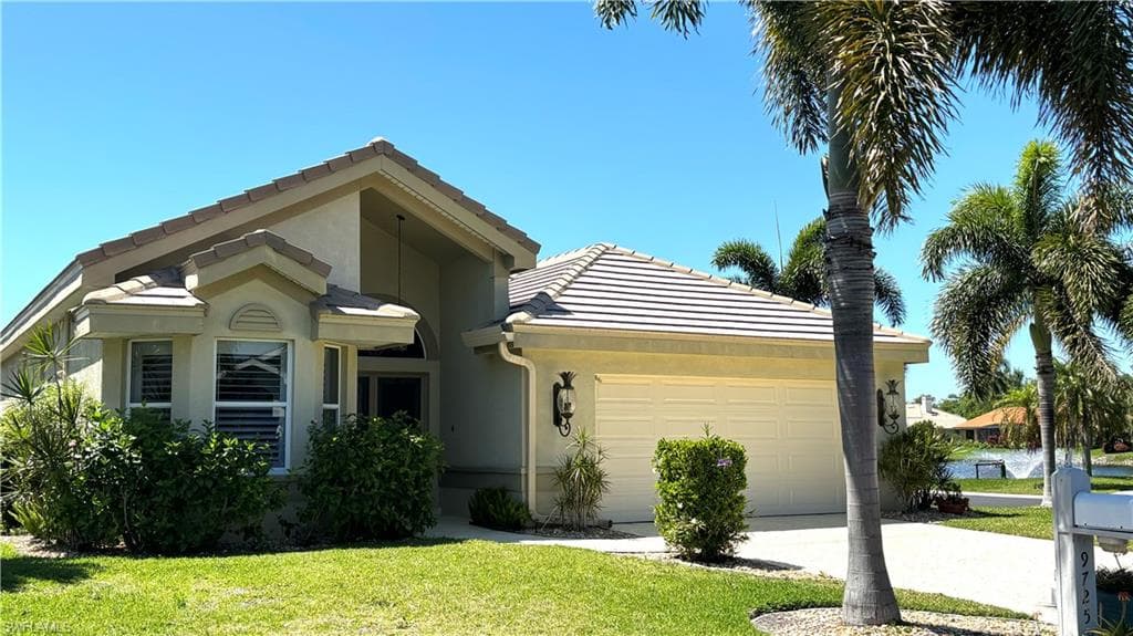 9725 Keel CT FORT MYERS, FL 33919