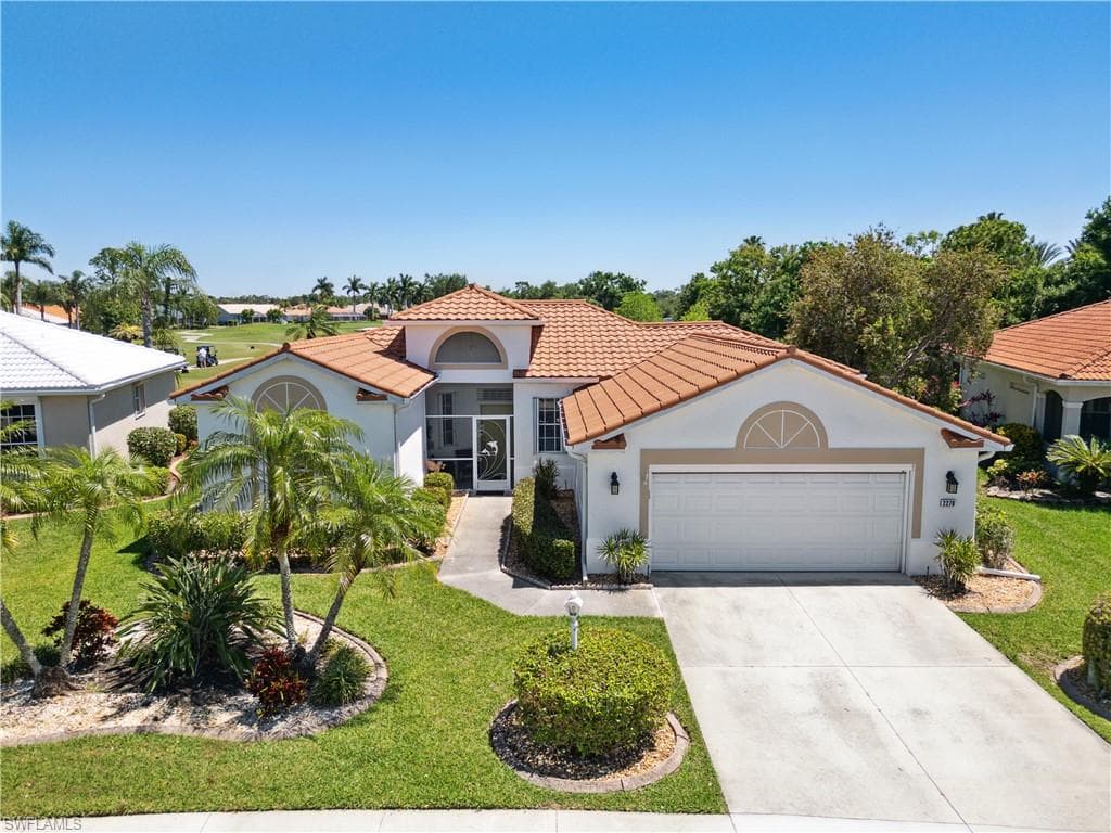 2270 Rio Nuevo DR NORTH FORT MYERS, FL 33917