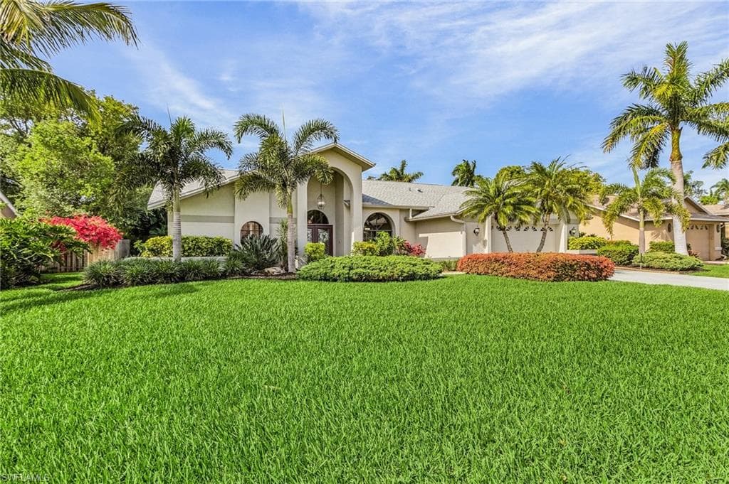 8843 Banyan Cove CIR FORT MYERS, FL 33919