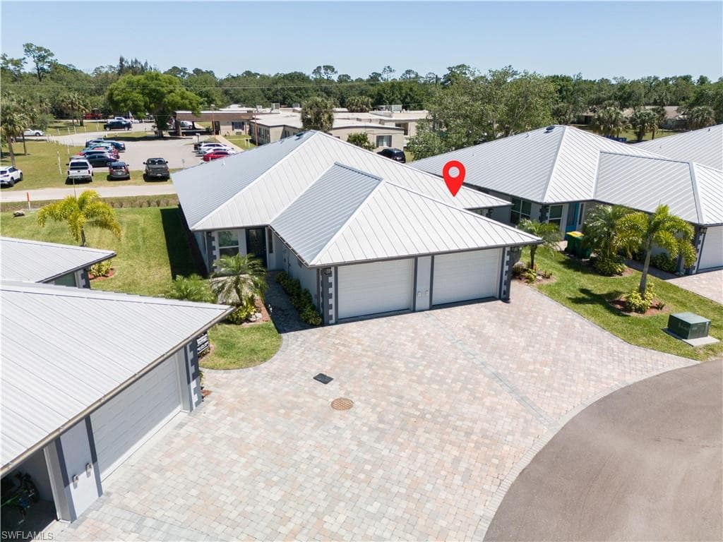 172 Village CIR Villa 7 LABELLE, FL 33935
